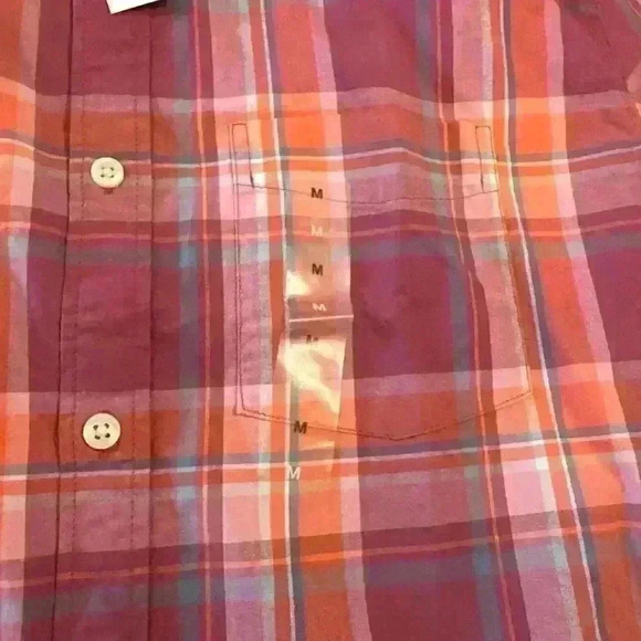 NEW GAP‎ Men’s SS Button Down- Size Medium - Picture 4 of 5